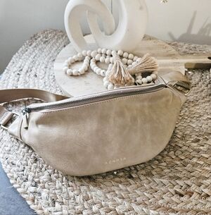 Amie Vegan Leather Fanny Pack